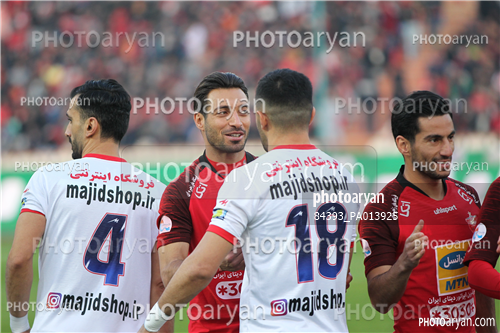 پرسپولیس 1-نساجی مازندران  0 (98/10/06)-شجاع خلیل زاده,حامد شیری,مهدی شیری,مجتبی بیژن,