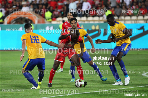 پرسپولیس  0-نفت مسجد سلیمان  0 (97/05/26)-گادوین منشاGodwin Mensha,