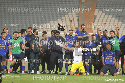 پرسپولیس  0 (3)-استقلال 0 (4)(1400/04/24)-امیر ارسلان مطهری,سید حسین حسینی,محمد حسین مرادمند,مهدی قایدی,محمد نادری,صبحان خاقانی,سعید مهری,