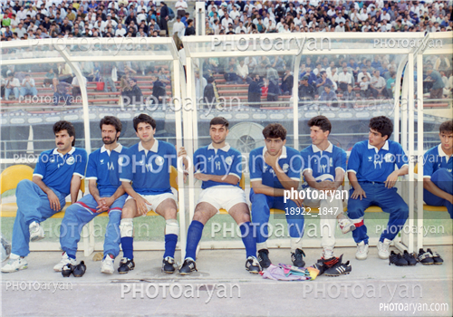 بازیکنان دهه های مختلف فوتبال ایران 3-محمد تقوی,کامیار کاردار,امیر فرهاد یعقوبی,