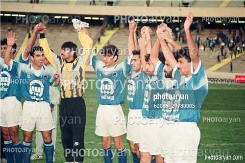 بازیکنان دهه های مختلف فوتبال ایران 19-محمد نوری,بهزاد غلامپور,عبدالصمد مرفاوی,صادق ورمزیار,علیرضا منصوریان,محمود فکری,