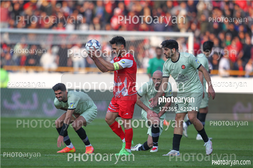 پرسپولیس  2-تراکتور  0    (1403/11/07)-مهدی ترابی,امید عالیشاه,دانیال اسماعیلی فر,ایگور پوستونیسکی,