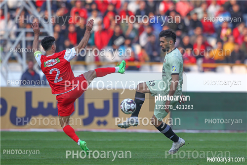 پرسپولیس  2-تراکتور  0    (1403/11/07)-امید عالیشاه,عارف آقاسی,