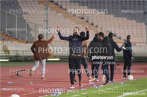 پرسپولیس 2- هوادار 2   (1400/09/18)-