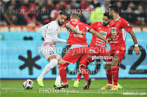 پرسپولیس 0 - تراکتور سازی  0  (97/09/04)-سید جلال حسینی,کمال کامیابی نیا,احمد نورالهی,اشکان دژاگه,