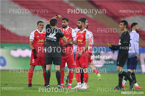 پرسپولیس 2-تراکتور 0  (1402/12/02)-محمد نادری,حسین کنعانی زادگان,مهدی عبدی,مسعود ریگی,سینا اسد بیگی,