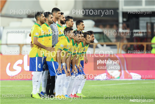 پرسپولیس 1- صنعت نفت  0 (98/06/25)-عقیل شویعی کعبی,محمد اهل شاخه,عبداله ناصری,مصطفی احمدی,طالب ریکانی,مسلم مجدمی,محمد دریس,مهدی مومنی,جعفر سلمانی,مهدی حنفی,سید محمد قریشی,