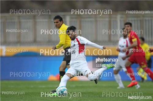 نفت تهران 0-پرسپولیس 2( 95/12/15)-محسن مسلمان,رضا کرمانشاهی,
