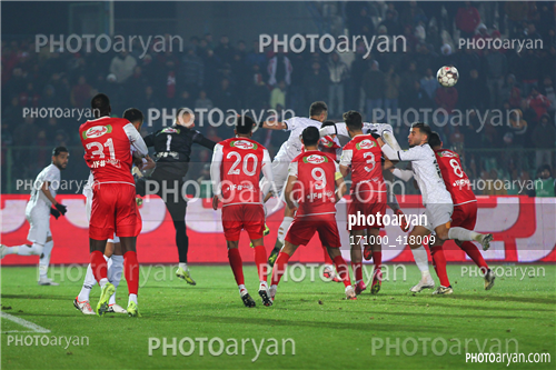 پرسپولیس  1-مس رفسنجان 3    (1403/10/01)-