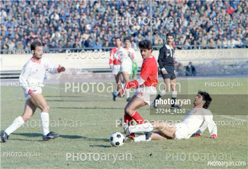 بازیکنان دهه های مختلف فوتبال ایران 11-فریبرز مرادی,