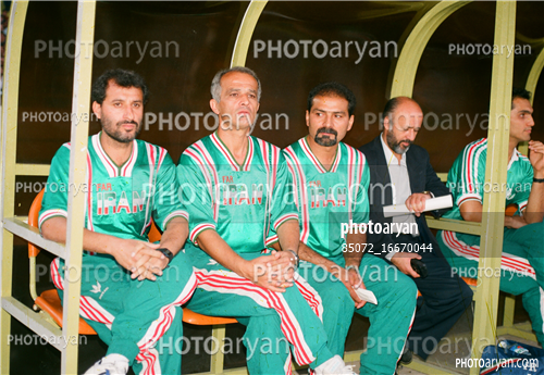 بازیکنان دهه های مختلف فوتبال ایران21-محمد مایلی کهن,نادر فریاد شیران,