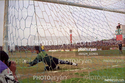 بازیکنان دهه های مختلف فوتبال ایران30-بهزاد غلامپور,