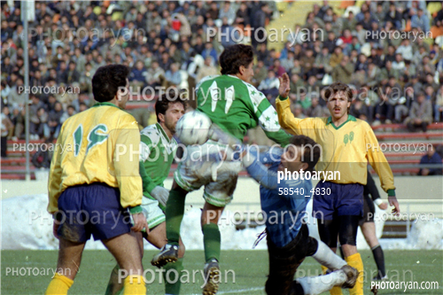 بازیکنان دهه های مختلف فوتبال ایران 15-جواد زرینچه,علی اصغر مدیر روستا,علیرضا دلیخون,محسن گروسی,