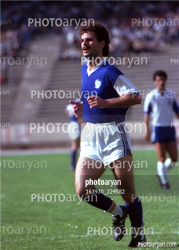 بازیکنان دهه های مختلف فوتبال ایران 36 -رضا احدی,