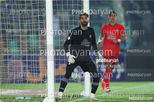 استقلال 0-تراکتور 2    (1403/08/10)-