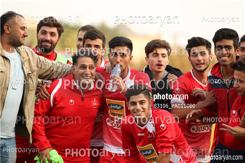 پرسپولیس 2-استقلال  0 (98/08/17)-محمد برزگر,