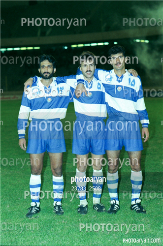 بازیکنان دهه های مختلف فوتبال ایران 10-محمد نوری,جواد زرینچه,نا مشخص,