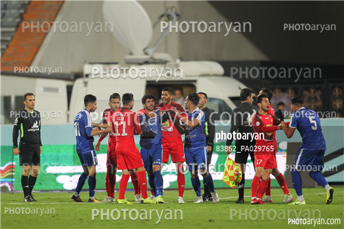پرسپولیس 2-گل گهر سیرجان  1 (98/08/19)-محمد انصاری,محسن ربیع خواه,کمال کامیابی نیا,بهنام برزای,مهدی شیری,اشکان خورشیدی,