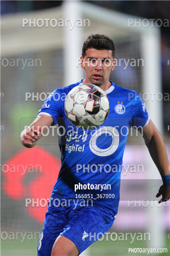 استقلال 3-هوادار 2  (1402/07/28)-