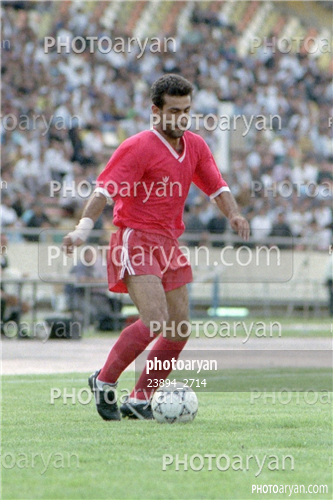 بازیکنان دهه های مختلف فوتبال ایران 10-حمیدروزبهانی,