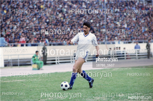 بازیکنان دهه های مختلف فوتبال ایران 3-خسرو پارسا,