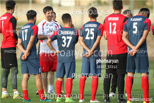 تمرین پرسپولیس در ورزشگاه خیریه عمل 96/02/23-صادق محرمی,علیرضا بیرانوند,کریم باقری,حمید طاهرخانی,احسان علوان زاده,حامد آقایی,