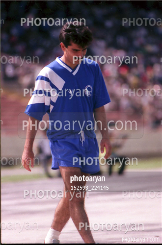 بازیکنان دهه های مختلف فوتبال ایران26-میرشاد ماجدی,