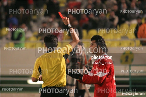 پرسپولیس 1-استقلال اهواز 0  (1384/09/04)-