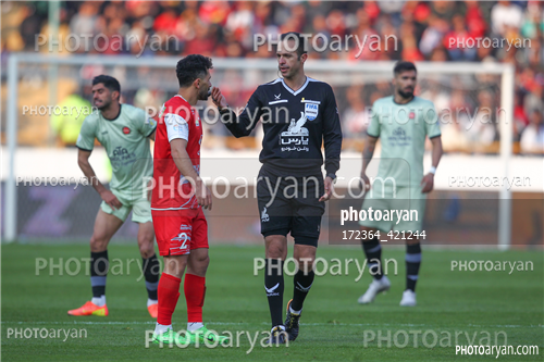 پرسپولیس  2-تراکتور  0    (1403/11/07)-امید عالیشاه,دانیال اسماعیلی فر,