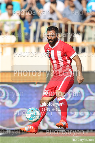 استقلال 2 - تراکتورسازی 3 (95/02/19)-مهدی کیانی,