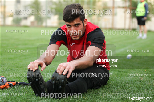 تمرین پرسپولیس در ورزشگاه خیریه عمل 96/02/23-ابوالفضل درویشوند,