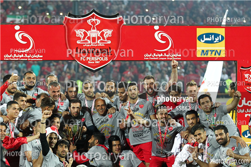 جشن قهرمانی تیم فوتبال پرسپولیس 96/01/30-صادق محرمی,علیرضا بیرانوند,محسن ربیع خواه,وحید امیری,حمید طاهرخانی,احسان علوان زاده,بوژیدار رادوشویچ,وحید رضایی,محمد امین آرام طبع,حامد آقایی,