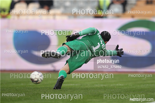 پرسپولیس 1-هوادار 0  (1402/09/18)-علیرضا حقیقی,