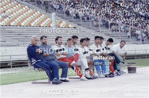 بازیکنان دهه های مختلف فوتبال ایران 3-رضا حسن زاده,جواد زرینچه,عباس سرخاب,محسن گروسی,علی پروین  Ali Parvin,ناصر ابراهیمی,