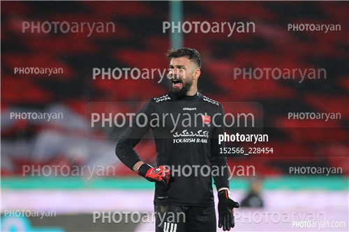  پرسپولیس 1- گل گهر  1 (1400/08/15)-