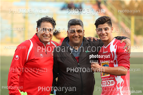 پرسپولیس 2-استقلال  0 (98/08/17)-محمد برزگر,