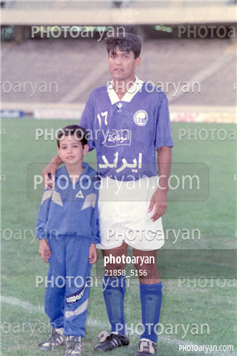 بازیکنان دهه های مختلف فوتبال ایران 7-علی حاج اکبری,