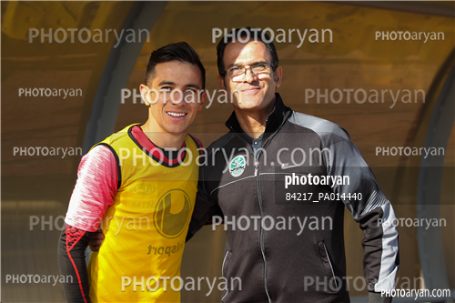 پرسپولیس 4-چوکای تالش 1(07/10/98)-فرشاد احمدزاده,کوروش برمک,