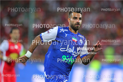 استقلال 1-پرسپولیس 2  (1402/03/10)-محمد حسین مرادمند,
