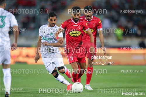 پرسپولیس 2- الومینیوم اراک  3 (1401/01/21)-محمودقاید رحمتی,رامین رضائیان,مهدی ترابی,