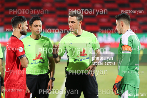 پرسپولیس  3-تراکتور 1 (1400/05/03)-محمدرضا اخباری,احمد نورالهی,محمدحسین زاهدی فر,داوران و کاپیتانها,