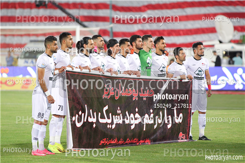 پرسپولیس  3-تراکتور 1 (1400/05/03)-سامان نریمان جهان,محمدرضا اخباری,اکبر ایمانی,پیمان بابایی,محمد عباس زاده,میثم تیموری,ابوالفضل رزاق پور,مهدی تیکدری نژاد,سعید ایران خواه,