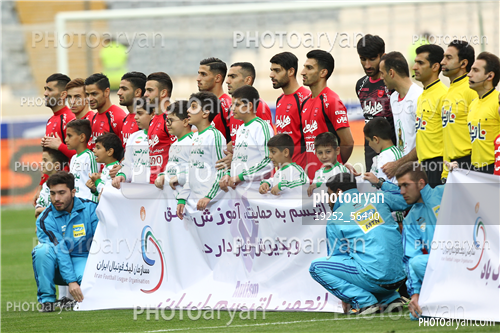 پرسپولیس 3-ذوب آهن اصفهان 3-96/02/09-صادق محرمی,مهدی طارمی,سروش رفیعی,علیرضا بیرانوند,محسن ربیع خواه,حسین ماهینی,محسن مسلمان,فرشاد احمدزاده,علی علیپور,سید جلال حسینی,کمال کامیابی نیا,حسن اکرمی,فرهاد مروجی,علی بای,