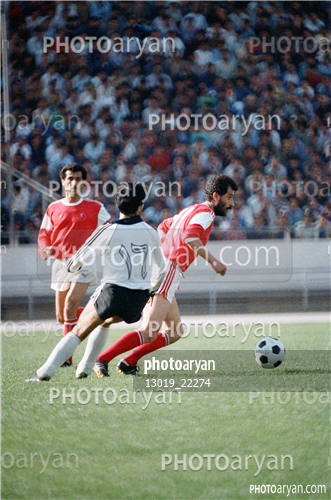 بازیکنان دهه های مختلف فوتبال ایران 1-محمد مایلی کهن,کیان طهماسبی,