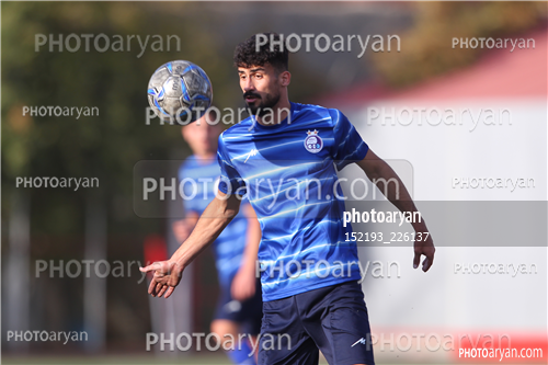  امید پرسپولیس 0- امید استقلال  0 (1400/07/22)-