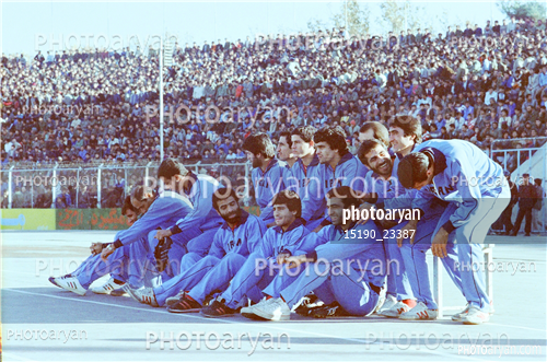 بازیکنان دهه های مختلف فوتبال ایران 2-فرشاد پیوس  Farshad Pious,ناصر محمدخانی,جعفر مختاری فر,محمدرضا شکورزاده,بیژن طاهری,رحیم میرآخوری,
