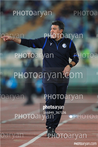 استقلال 3-هوادار 2  (1402/07/28)-