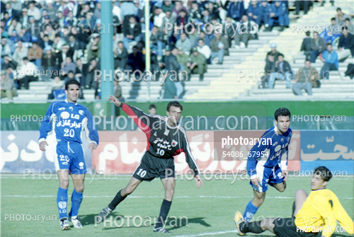 بازیکنان دهه های مختلف فوتبال ایران 13-مهدی هاشمی نصب,سهراب بختیاری زاده,غلامرضا عنایتی,