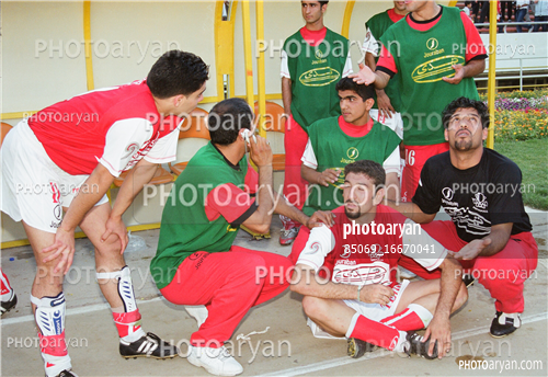 بازیکنان دهه های مختلف فوتبال ایران21-علی انصاریان,امیر حسین اصلانیان,بهنام ابوالقاسم پور,