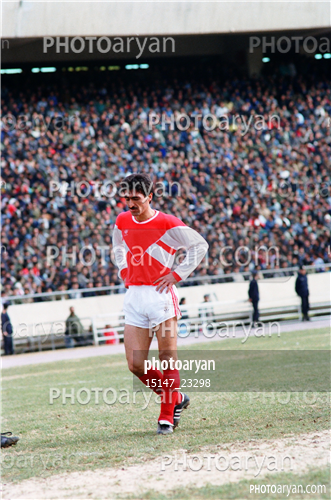 بازیکنان دهه های مختلف فوتبال ایران 2-ناصر محمدخانی,